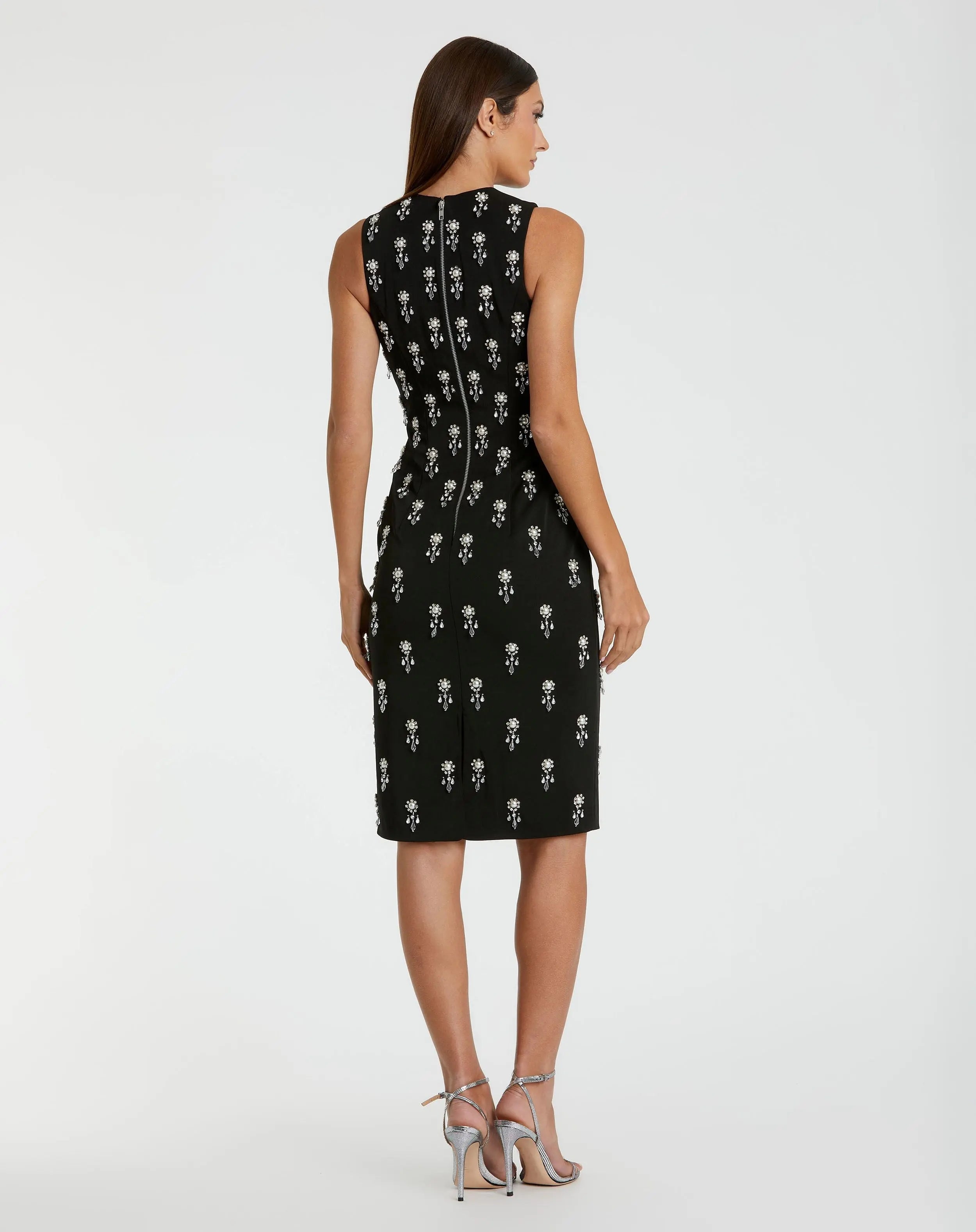 Black Embellished Sleeveless Fitted Cocktail Dress